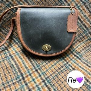 🦋 Coach Green Mini Saddle Bag